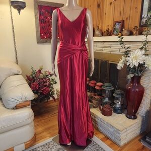 Elegant Red V-Neck Evening Gown with Twist Waist